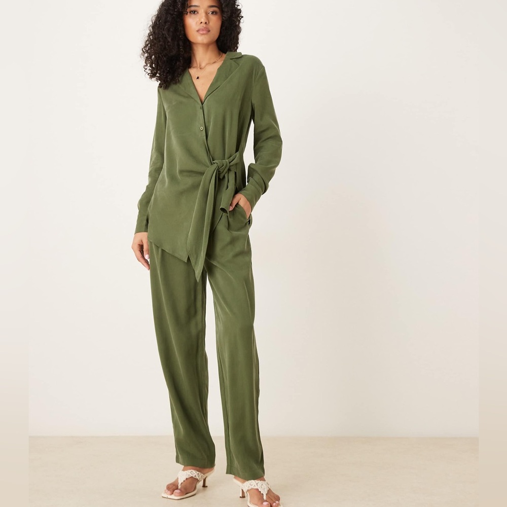 NWT - ASOS Green Suit Set - Wrap Top Size M + Pleated Pants Size 8